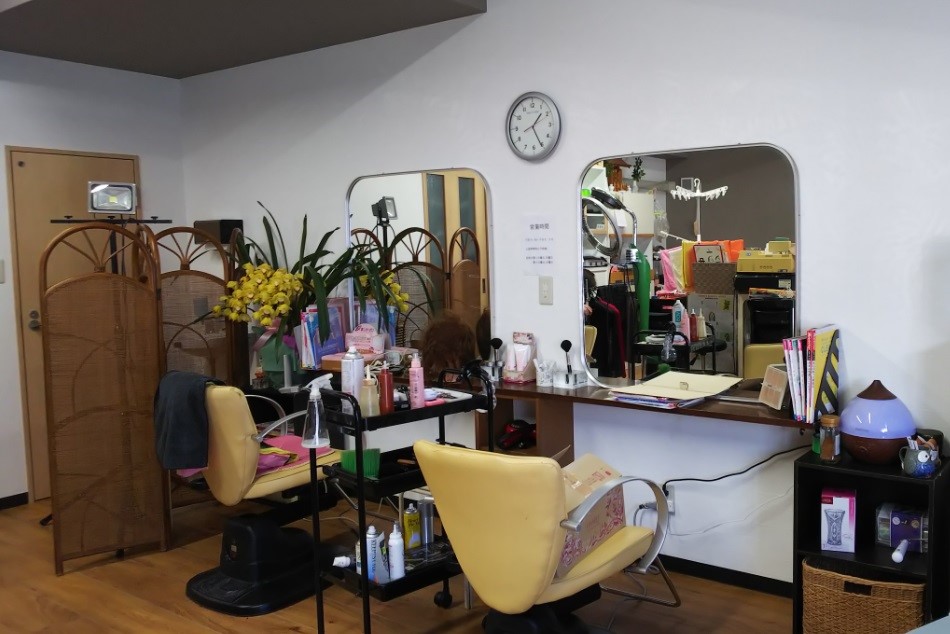 ヘアーサロンポイント内観写真