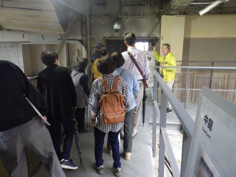 校舎内の見学