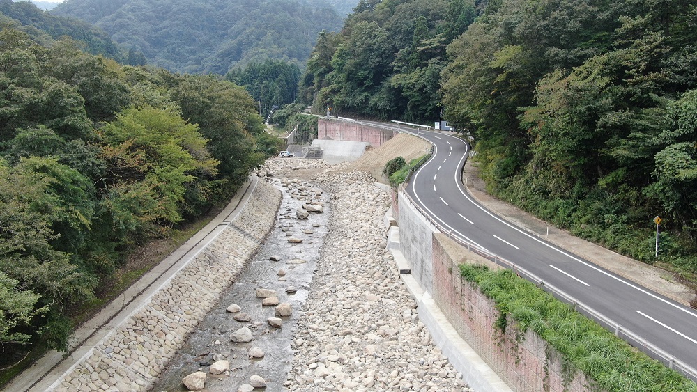 丸森霊山線復旧後の様子
