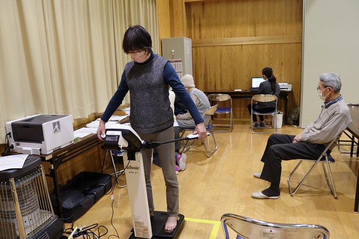 体組成計で筋肉・脂肪量を測定
