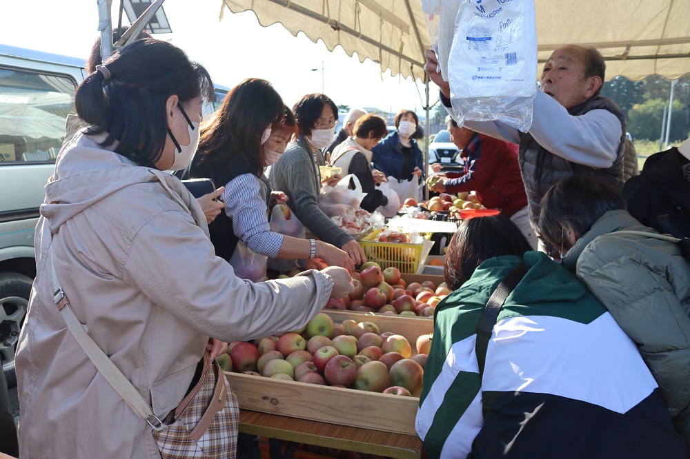 りんご詰め放題