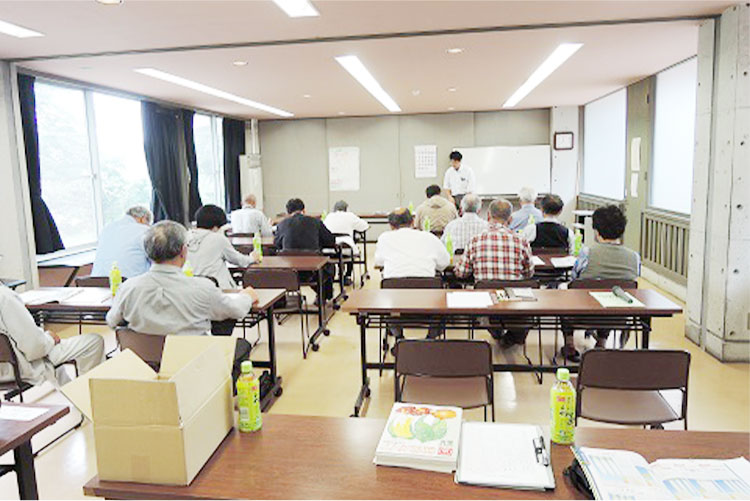 秋野菜栽培会の様子