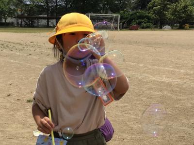 シャボン玉遊びの様子2