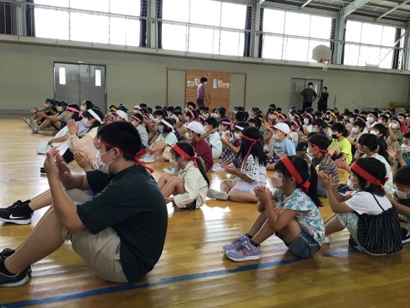 舘矢間小学校 児童集会の様子