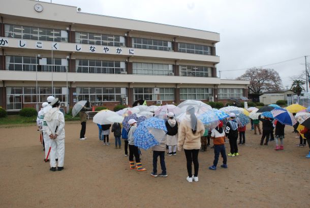 交通安全教室：低学年部全体会