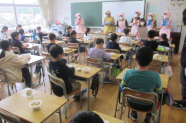 3年生:ヤーコン団子づくり