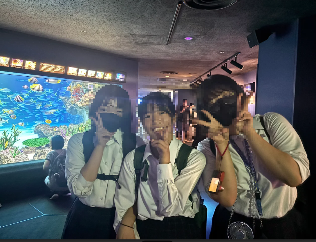 それぞれ